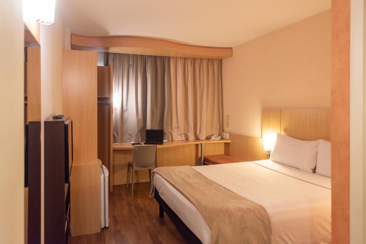 Готель Ibis Sao Paulo Barra Funda Екстер'єр фото